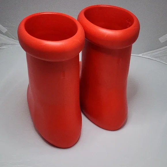 Cartoon Inspired Boots - Picture 2 of 4